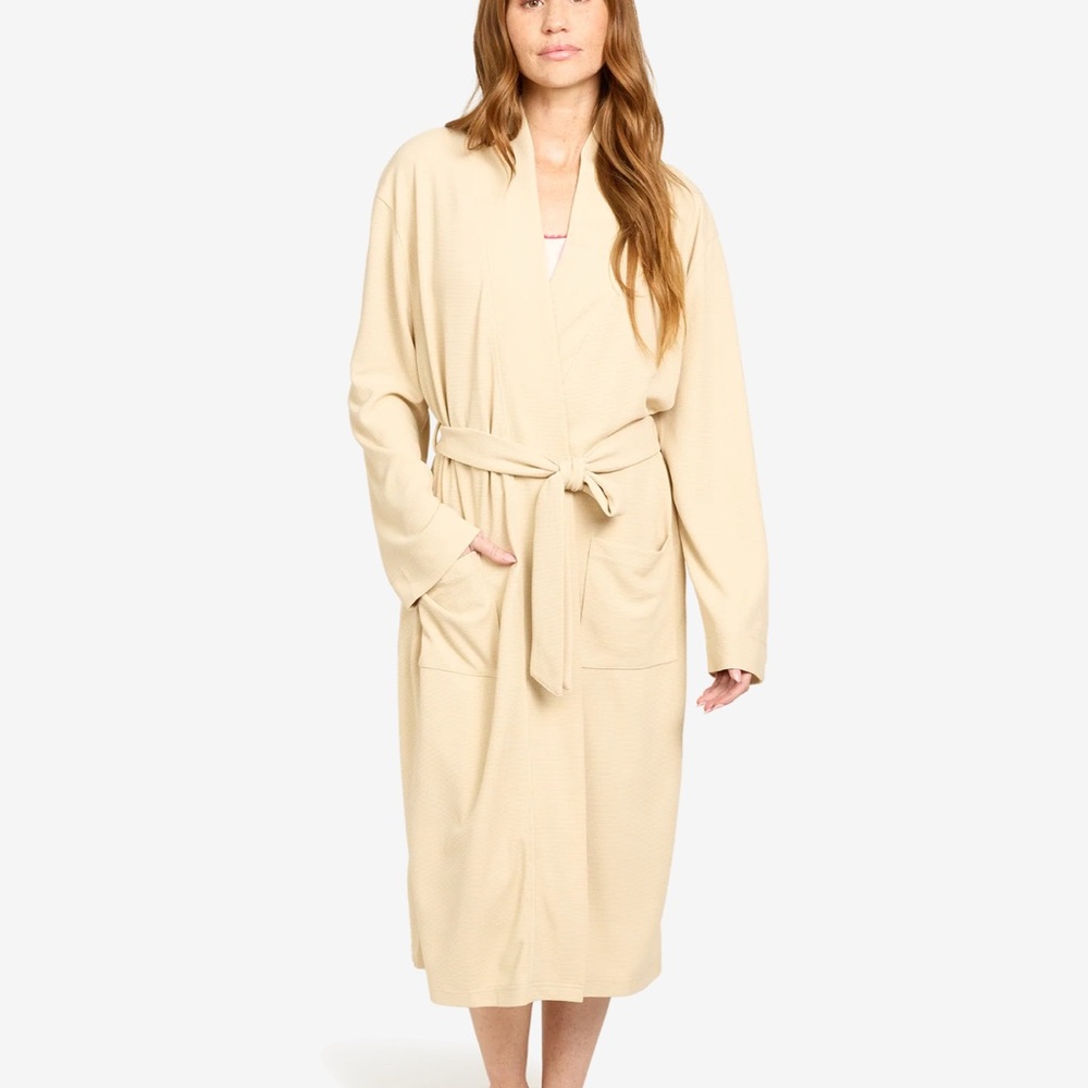 Line & Dot Beige Belted Robe